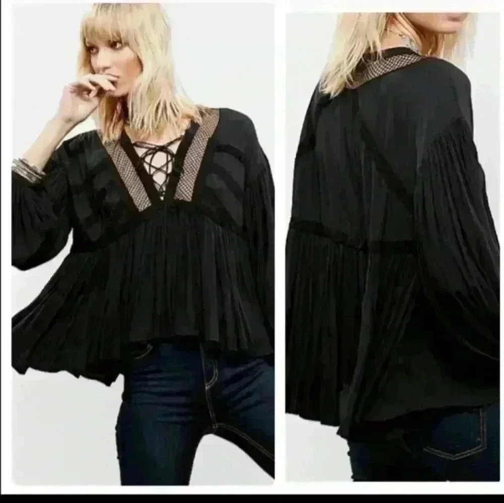 Free People Pebbled Don't Let Go Peasant Top S